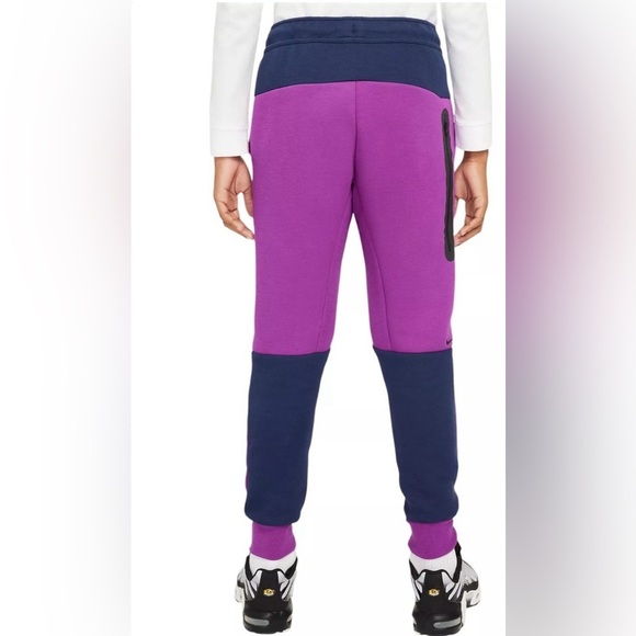 Kids Nike Tech Fleece Bold Berry Pants Size L. NWT! - Picture 3 of 8